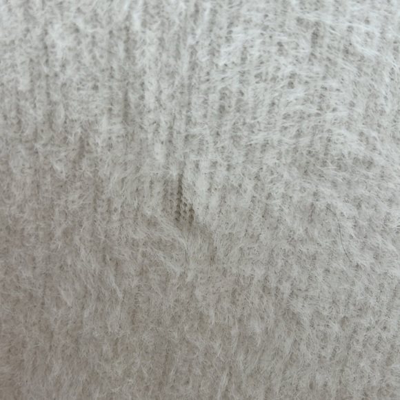 Abercombie & Fitch Sweater - Picture 7 of 7